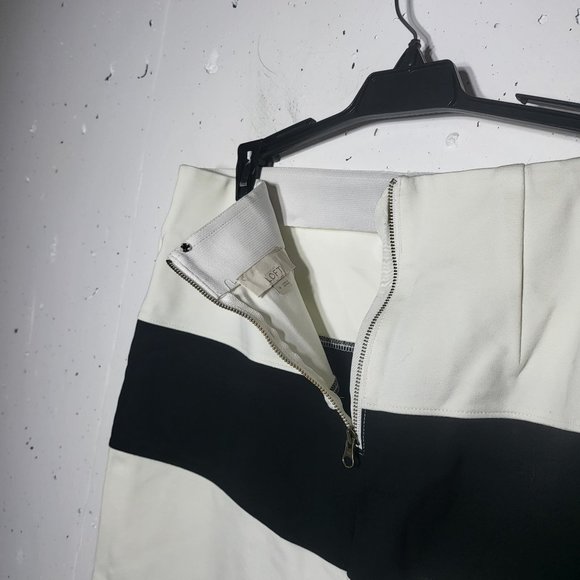 Loft Womens Black and White Striped Mini Skirt Size Medium Neutral Career Office - Picture 3 of 8